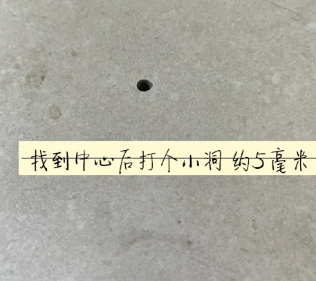 浚县瓷砖空鼓维修公司专业解答在瓷砖铺贴过程中，如果砂料搅拌不均匀，将会带来以下问题